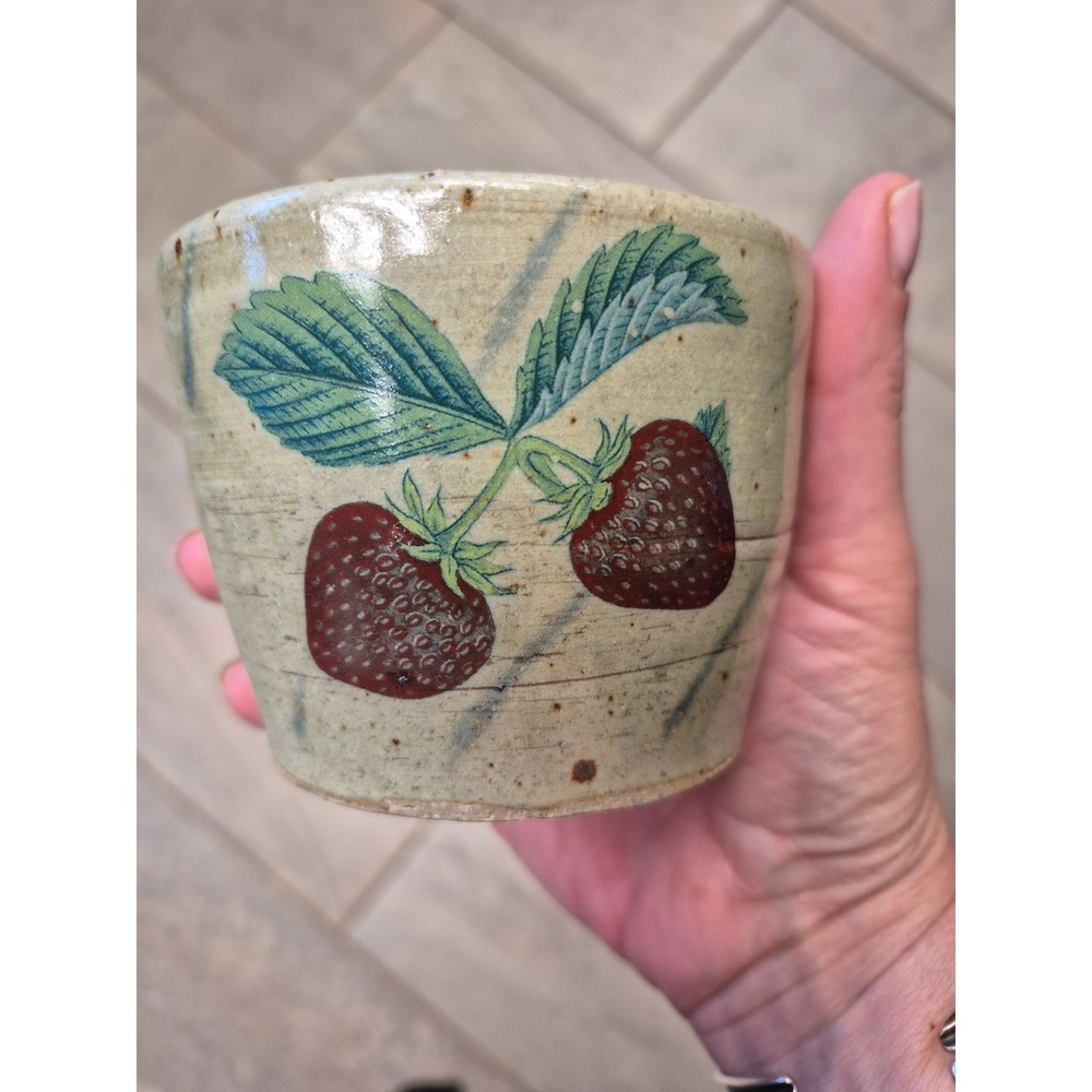 Vintage Studio Pottery Strawberry Crock Planter Cup Bowl‎ Rustic Speckled Signed